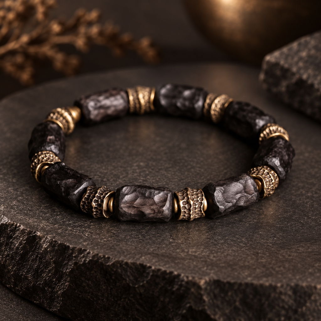 Noir Stone & Copper Bracelet